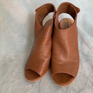 Steve Madden nonstops booties cognac